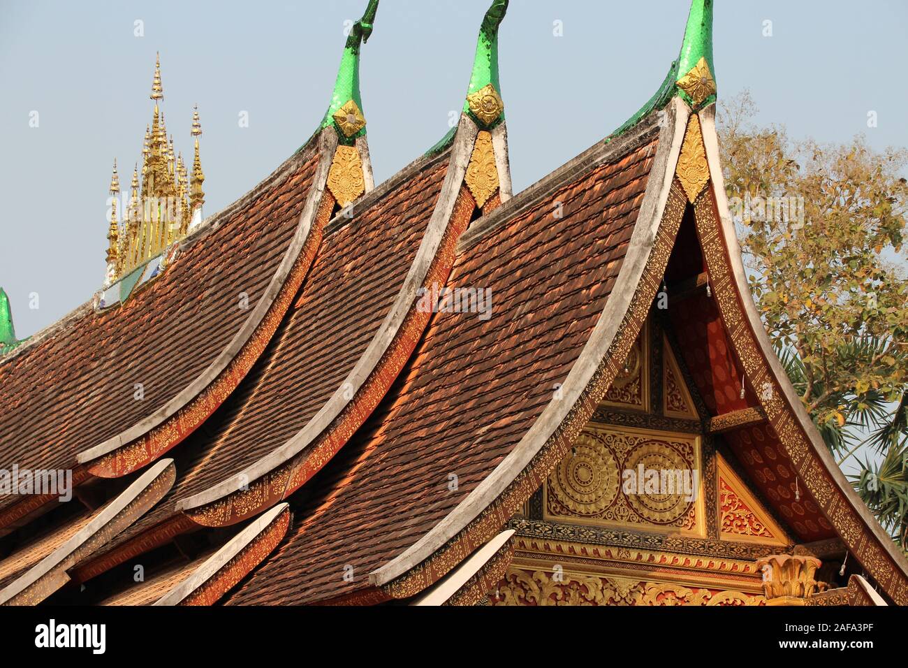 Buddhistische Tempel (Wat Xieng Thong in Luang Prabang (Laos) Stockfoto