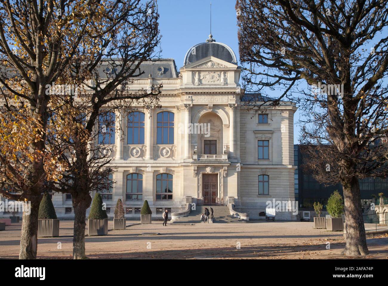 Die facde des 19. Jahrhunderts Gebäude mit der Großen Galerie des Evolution im Jardin des Plantes, Paris Stockfoto