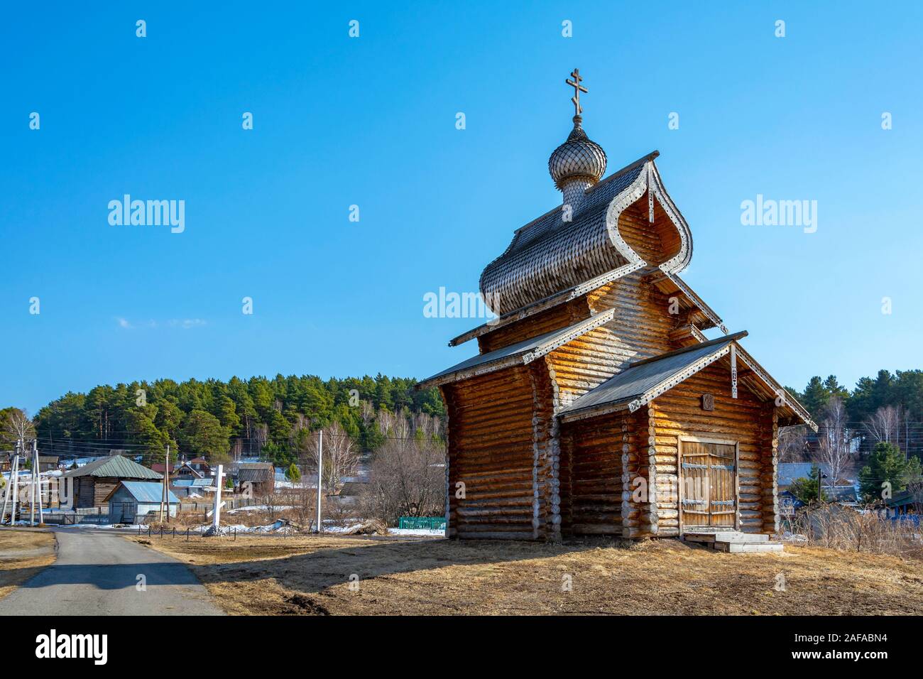 Orthodoxe Kapelle der Geburt im Dorf Ust-Pisanaya, Kemerovo Region Kuzbass Stockfoto