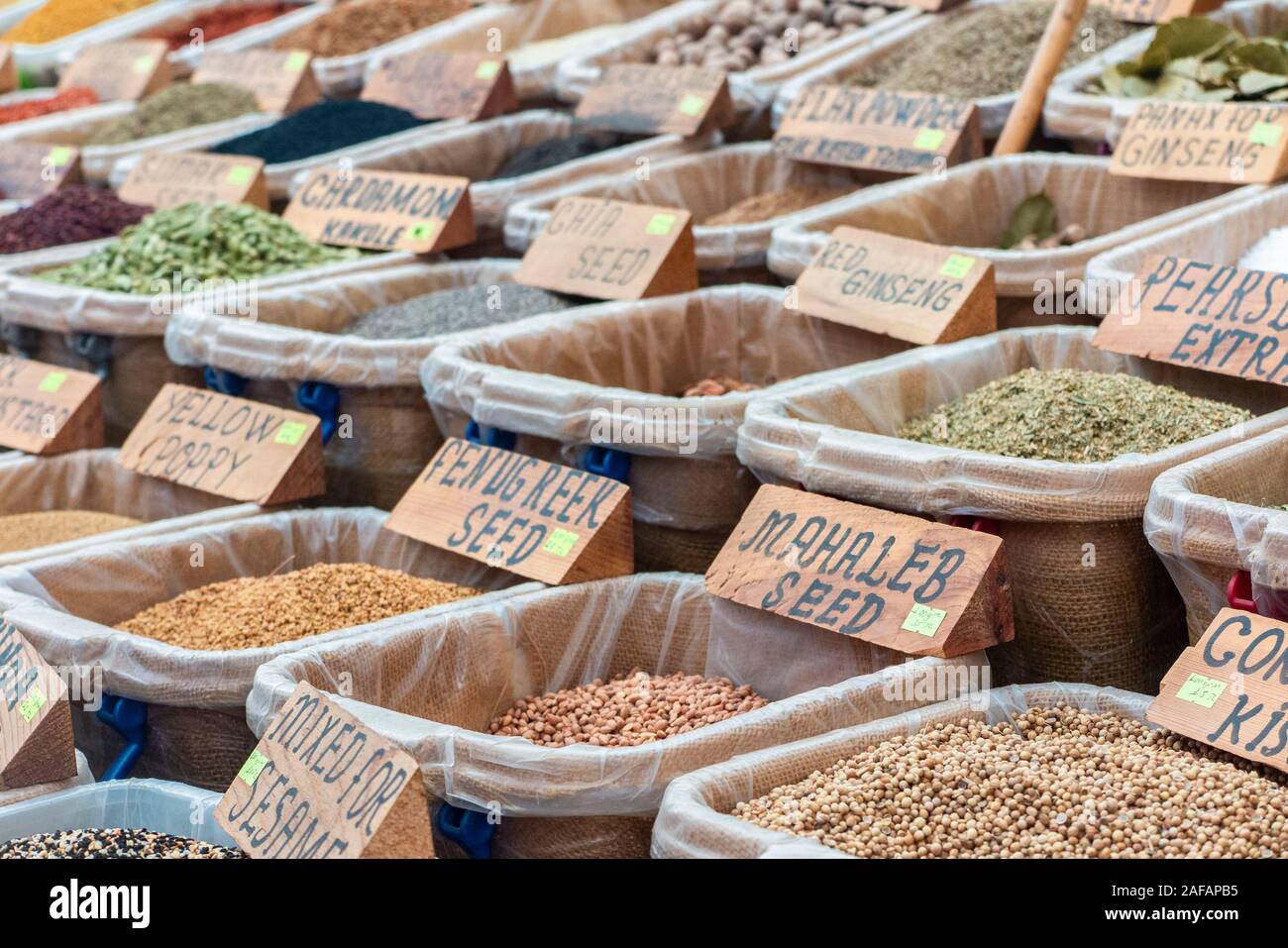 Gewürze für den Verkauf in den türkischen Markt Stockfoto