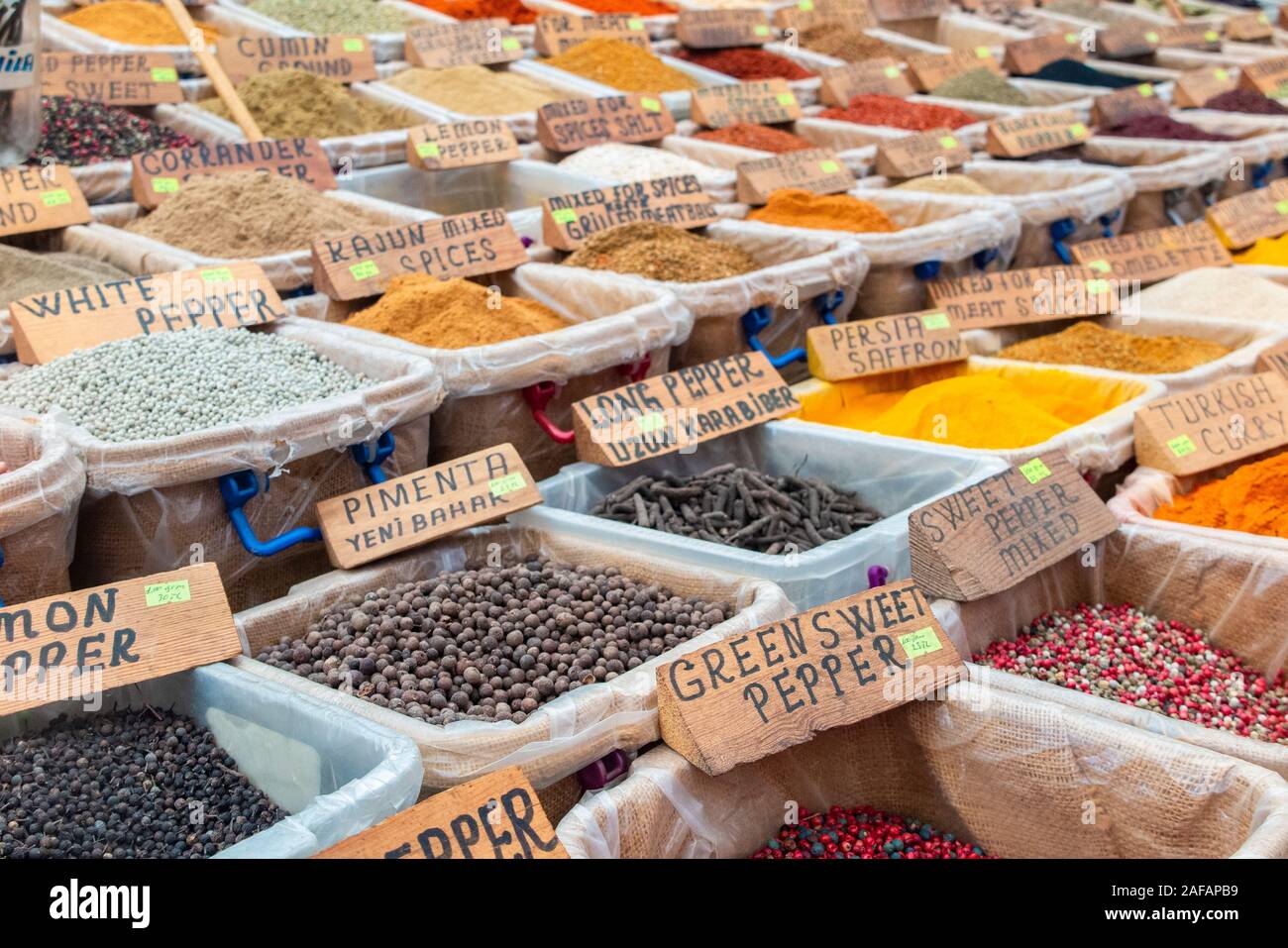 Gewürze für den Verkauf in den türkischen Markt Stockfoto