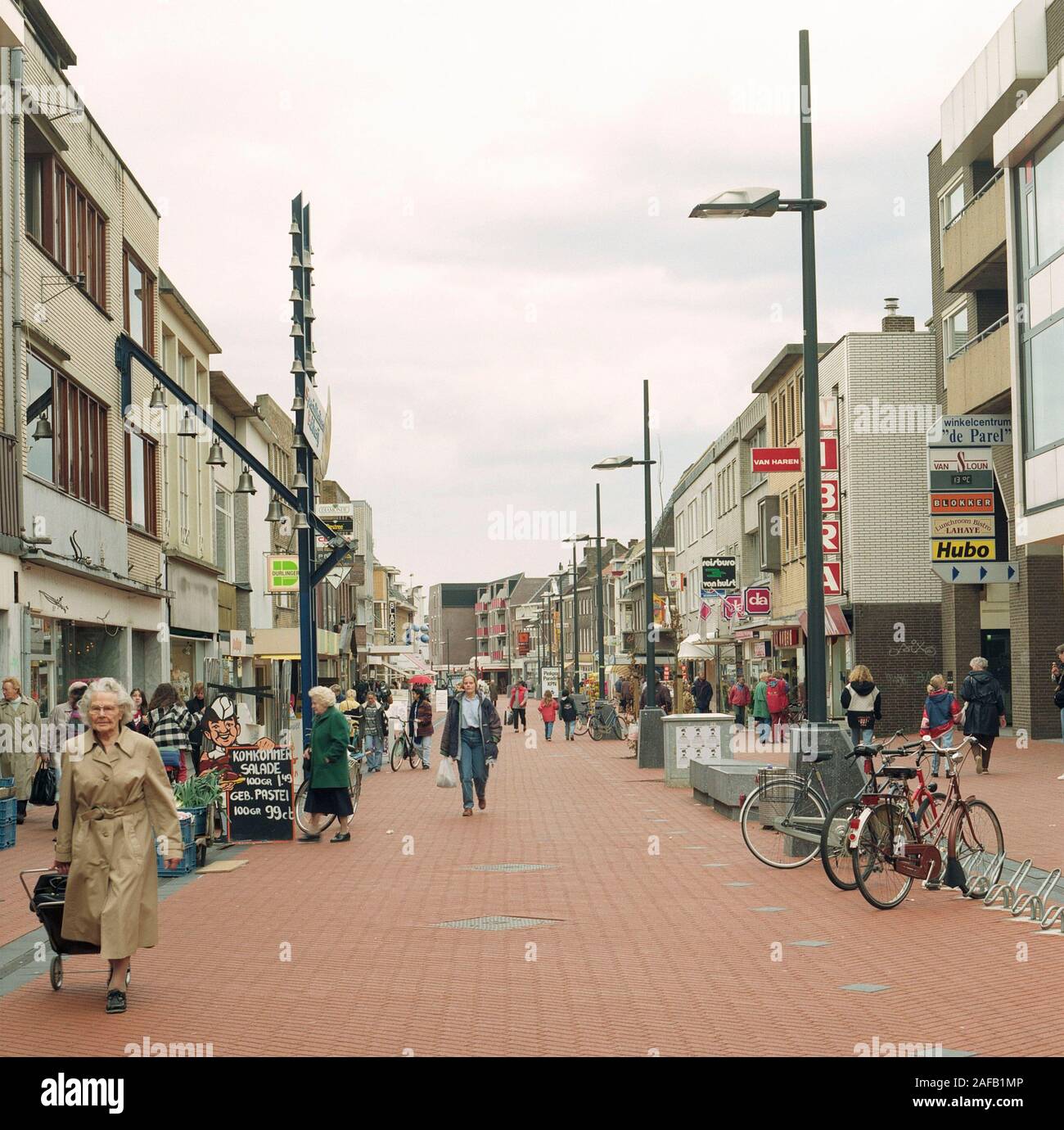 1994 Street Scene von Brunsuum, Holland, Nordeuropa Stockfoto