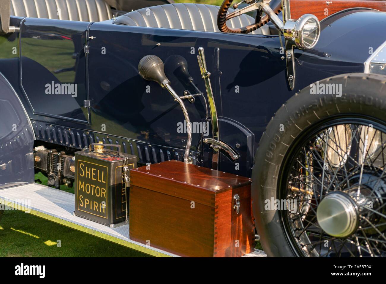 PLYMOUTH, MI/USA - Juli 28, 2019: Nahaufnahme von einem 1920 Rolls-Royce Silver Ghost Car auf Anzeige an der Concours d'Elegance von Amerika Auto Show im Inn Stockfoto