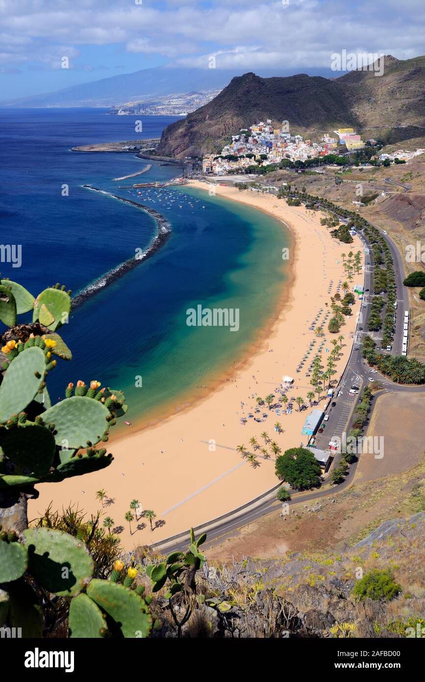 Strand Playa de Las Teresitas, San Andres, Hinten Santa Cruz, Teneriffa, Kanarische Inseln, Spanien Stockfoto