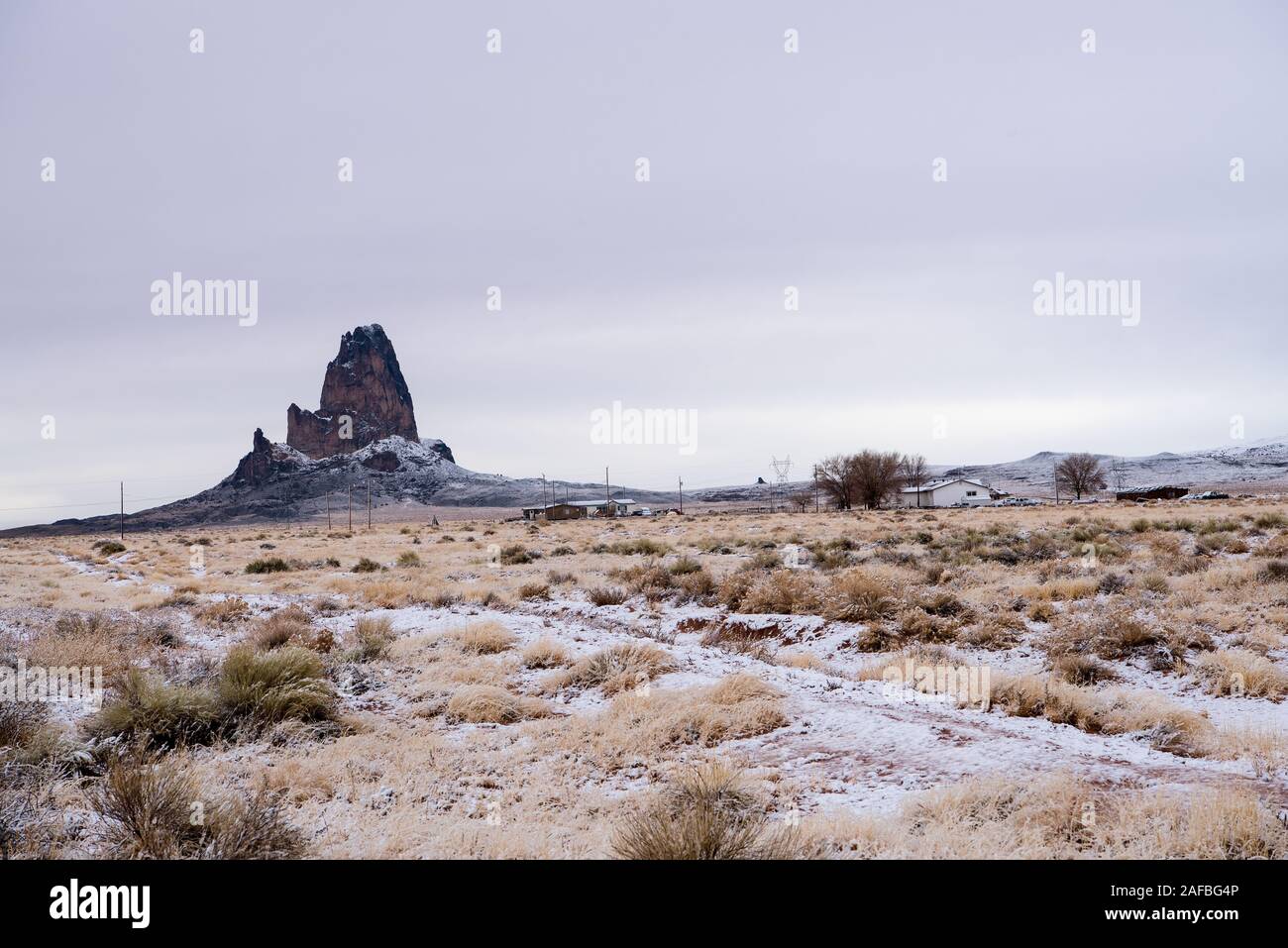 Winter am Agathla Peak in der Nähe von Kayenta, AZ, von uns 163 gesehen Stockfoto
