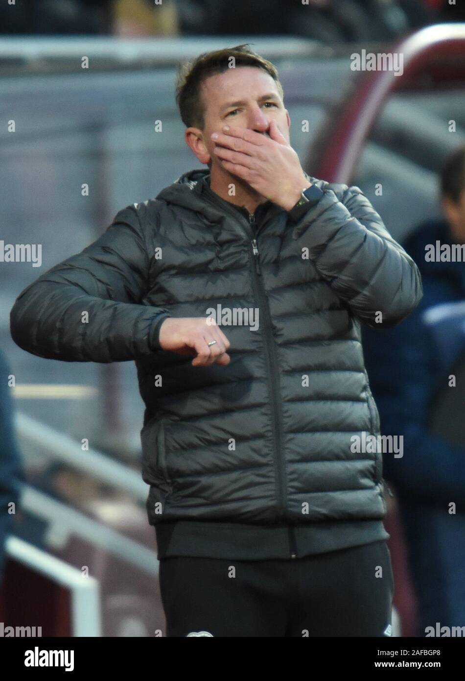 UK. 14 Dez, 2019. Tynecastle Park, Edinburgh, Schottland, Großbritannien. Herzen 0 vs St Johnstone 1 Schottische Premier League Match Herzen St Johnstone Herzen neue Manager Daniel Stendel während home Niederlage zu St Johnstone. Quelle: Eric mccowat/Alamy leben Nachrichten Stockfoto