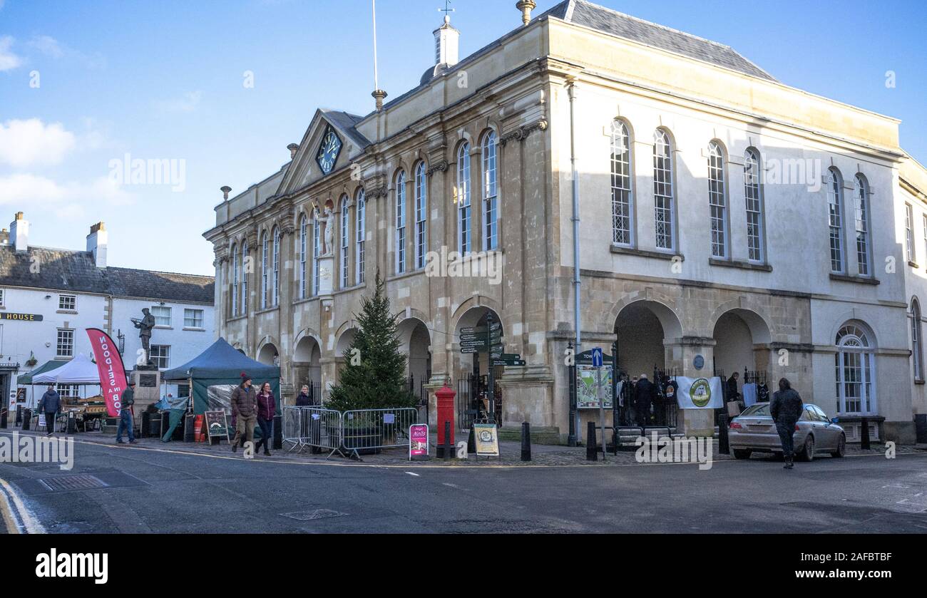 Shire Hall, Agincourt Square, Monmouth, Monmouthshire Mitte Dezember Stockfoto