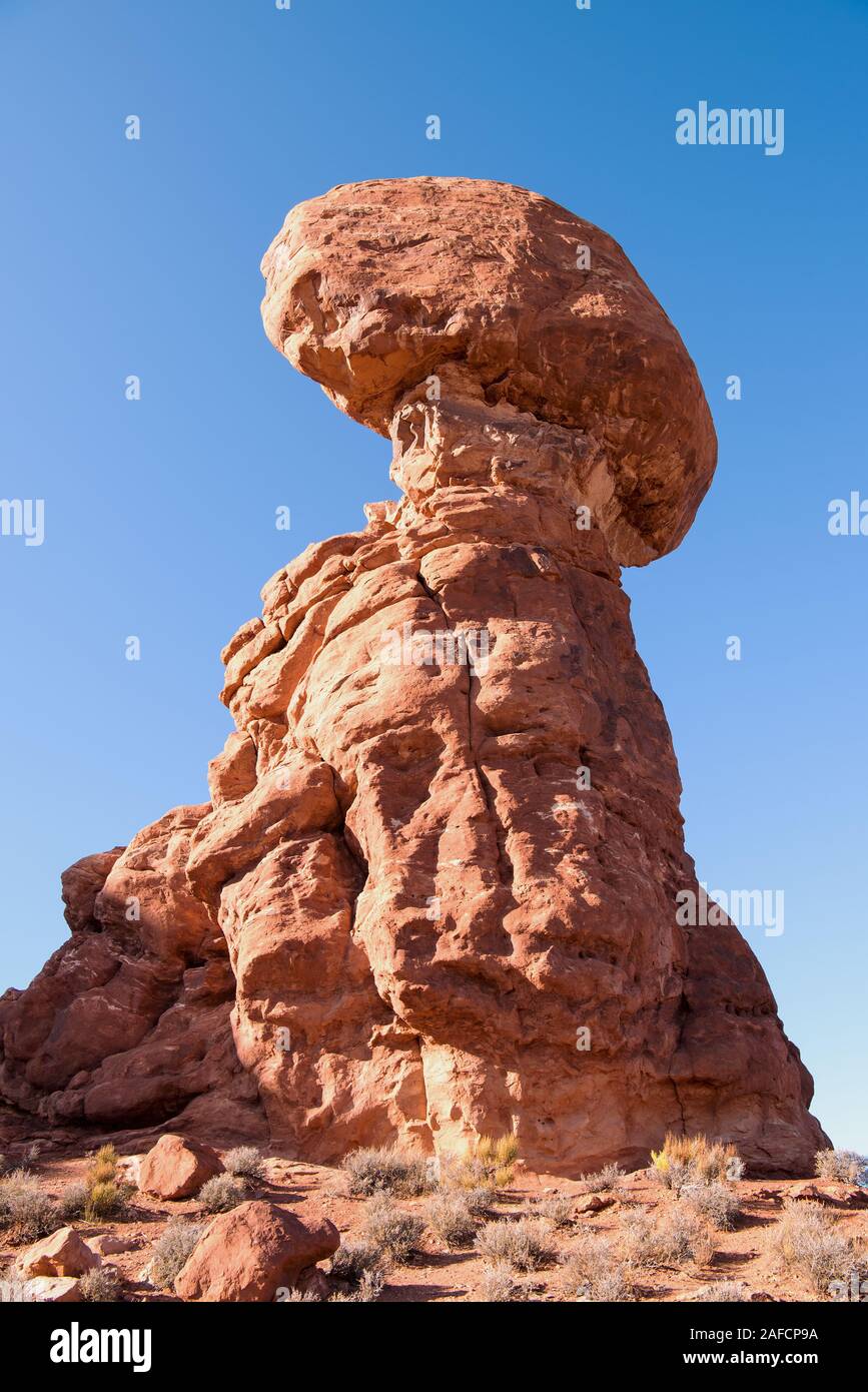 Der kultige Balanced Rock im Arches National Park in Utah, USA Stockfoto