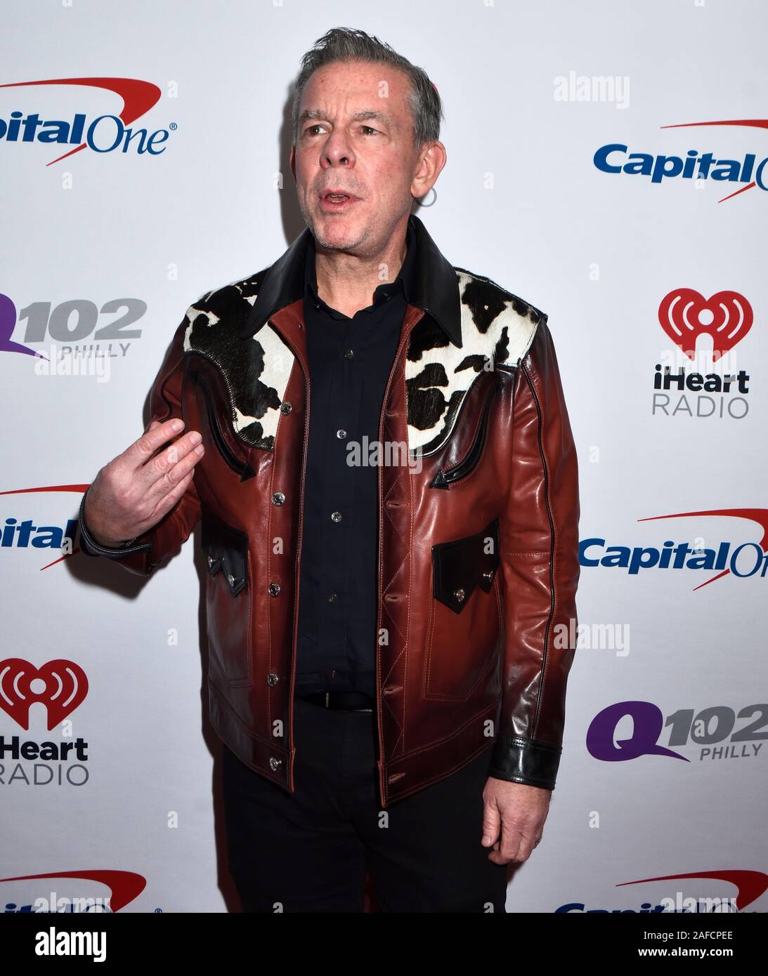 PHILADELPHIA, PA, USA - Dezember 11, 2019: Elvis Duran's Q102 iHeartRadio Jingle Ball bei Wells Fargo Center. Stockfoto