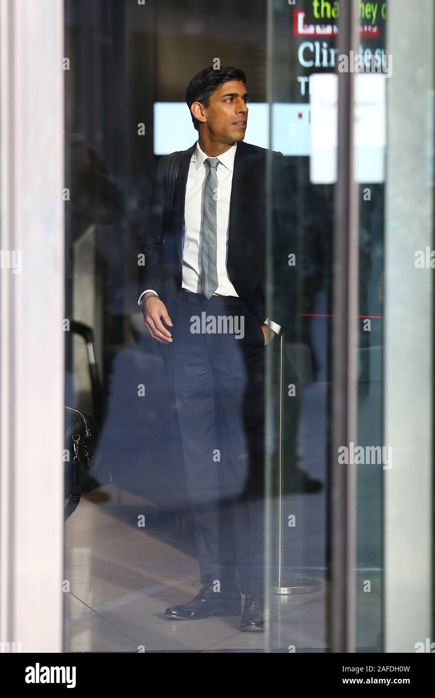 Chief Secretary, Schatzamt Rishi Sunak verlassen BBC Broadcasting House in Central London nach Erscheinen auf der Andrew Marr Show. PA-Foto. Bild Datum: Sonntag, Dezember 15, 2019. Siehe PA Geschichte Politik Wahl. Photo Credit: Hollie Adams/PA-Kabel Stockfoto