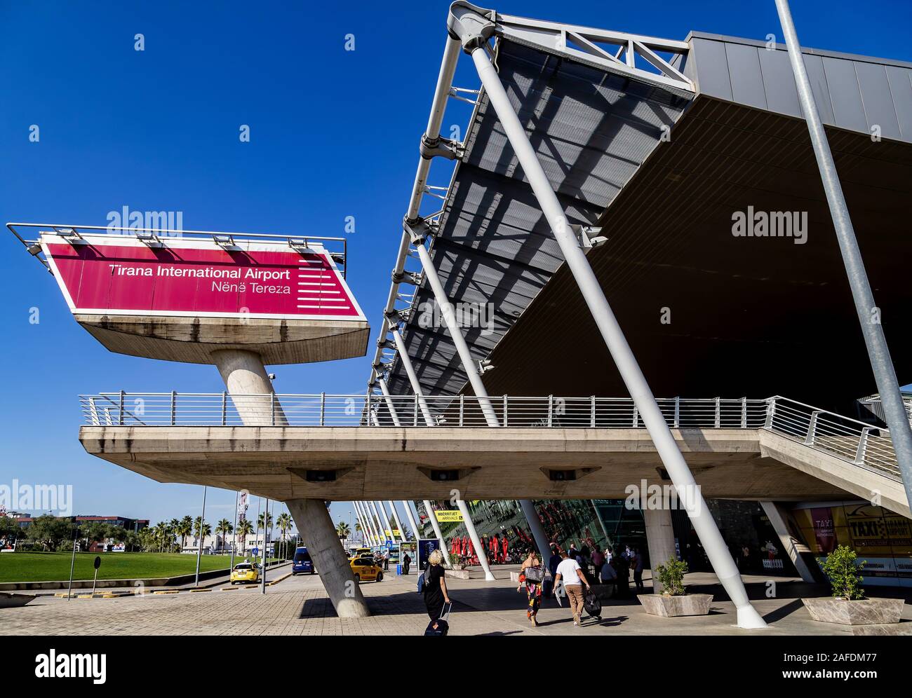 Internationaler Flughafen Tirana Nene Tereza, auch als die Rinas internationalen Flughafen Albaniens ist der internationale Flughafen bekannt. Stockfoto