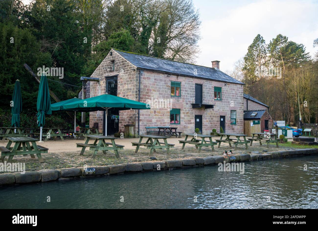 Wheatcrofts Wharf Cafe in Cromford Canal, Matlock Derbyshire England Großbritannien Stockfoto