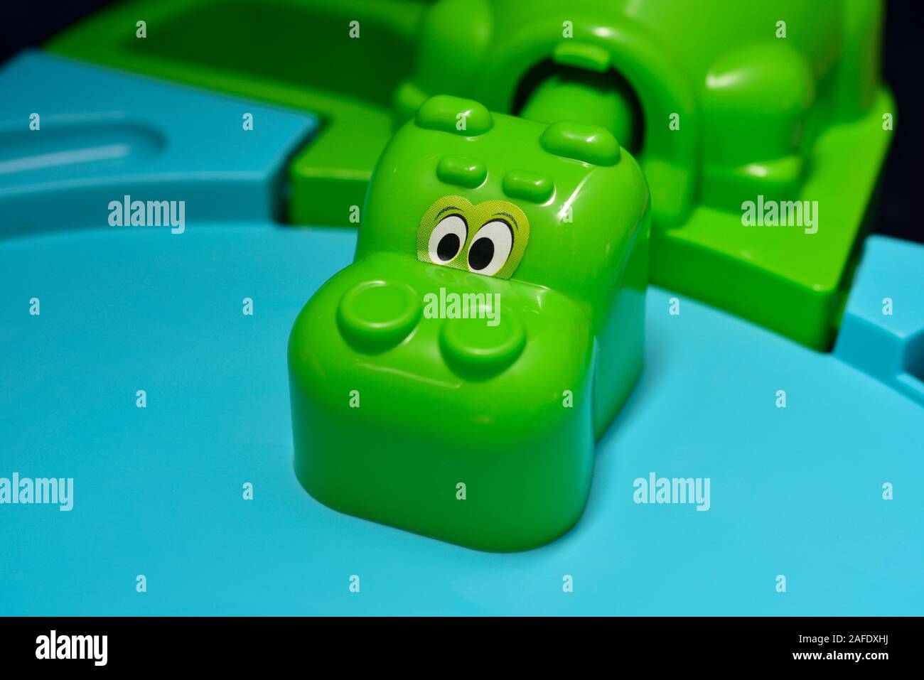 Hungrig Nilpferd grün Stockfoto