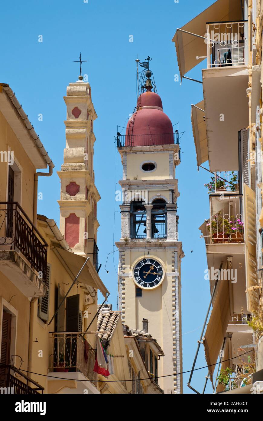 Corfu-City (Griechenland): Kirchturm der Hl. Spyridon Kirche. Es beherbergt die Reliquien des Heiligen Spyridon und es liegt in der Altstadt von Korfu Stockfoto
