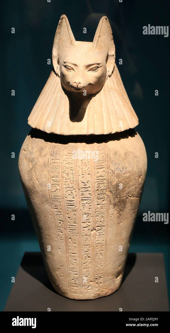 CanopicEgyptian jar der Mumie. Einmal aus dem Körper entfernt, die Organe waren innerhalb dieser dekorative Behälter. Stockfoto
