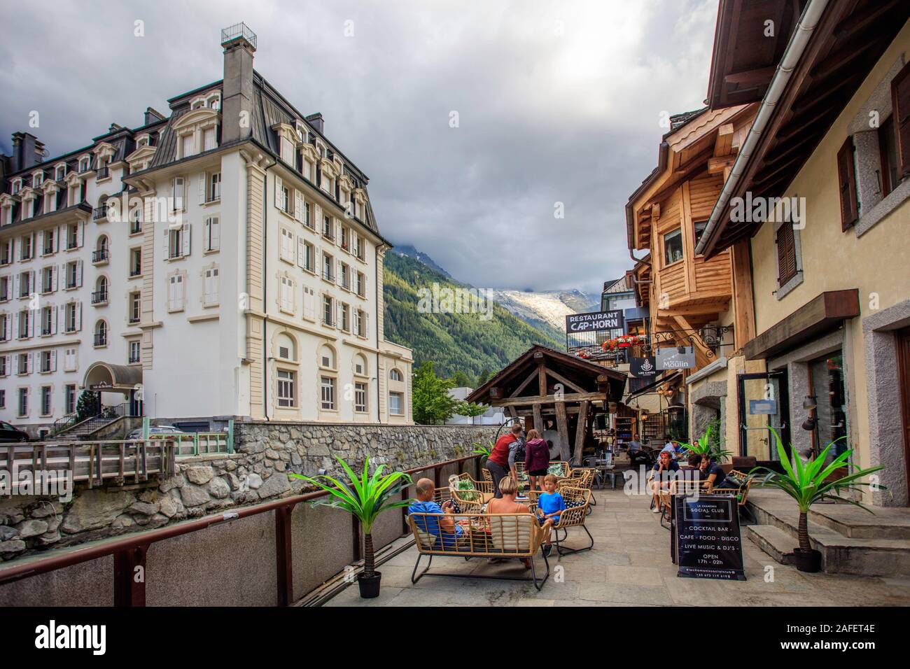 Restaurant Terrasse in Chamonix, Frankreich Stockfoto