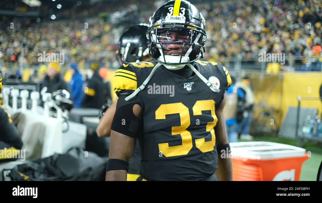 Pittsburgh, PA, USA. 15 Dez, 2019. Trey Edmunds #33 Während der Pittsburgh Steelers vs Buffalo Bills am Heinz Feld in Pittsburgh, PA. Jason Pohuski/CSM/Alamy leben Nachrichten Stockfoto