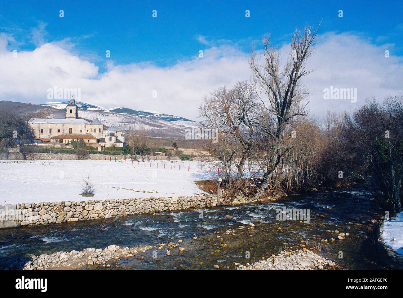 El Paular Kloster, Winterlandschaft. Die Provinz Valladolid, Madrid, Spanien. Stockfoto