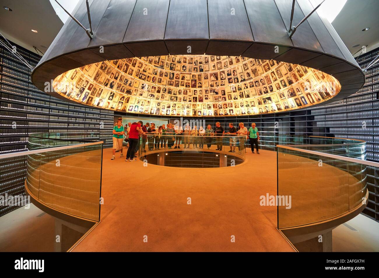 Jerusalem Israel. Yad Vashem. Gedenkstätte für die Opfer des Holocaust. Die Halle der Namen Stockfoto