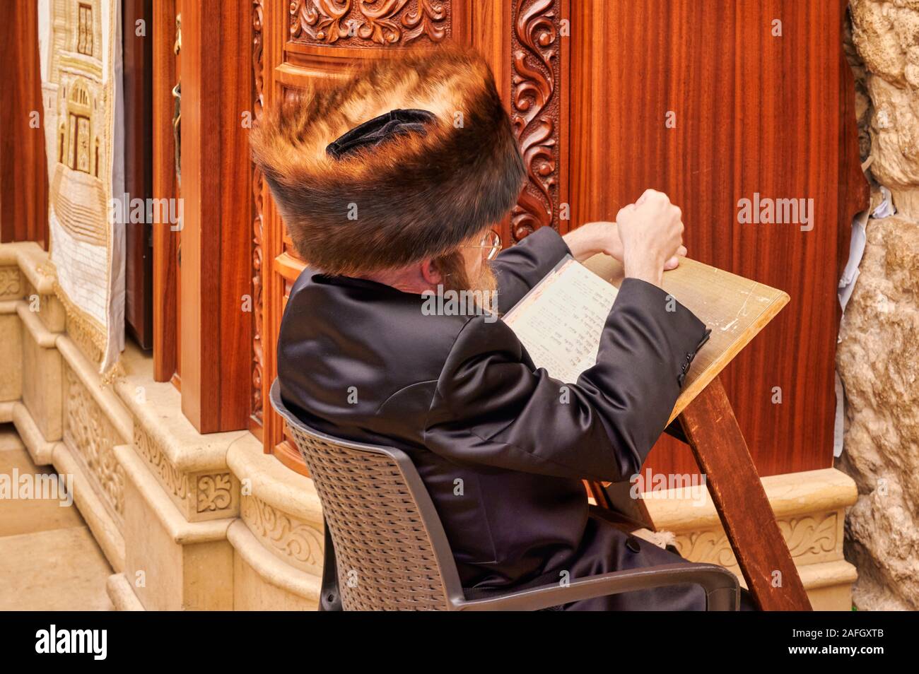 Jerusalem Israel. Orthodoxe Juden beten an der Klagemauer Stockfoto