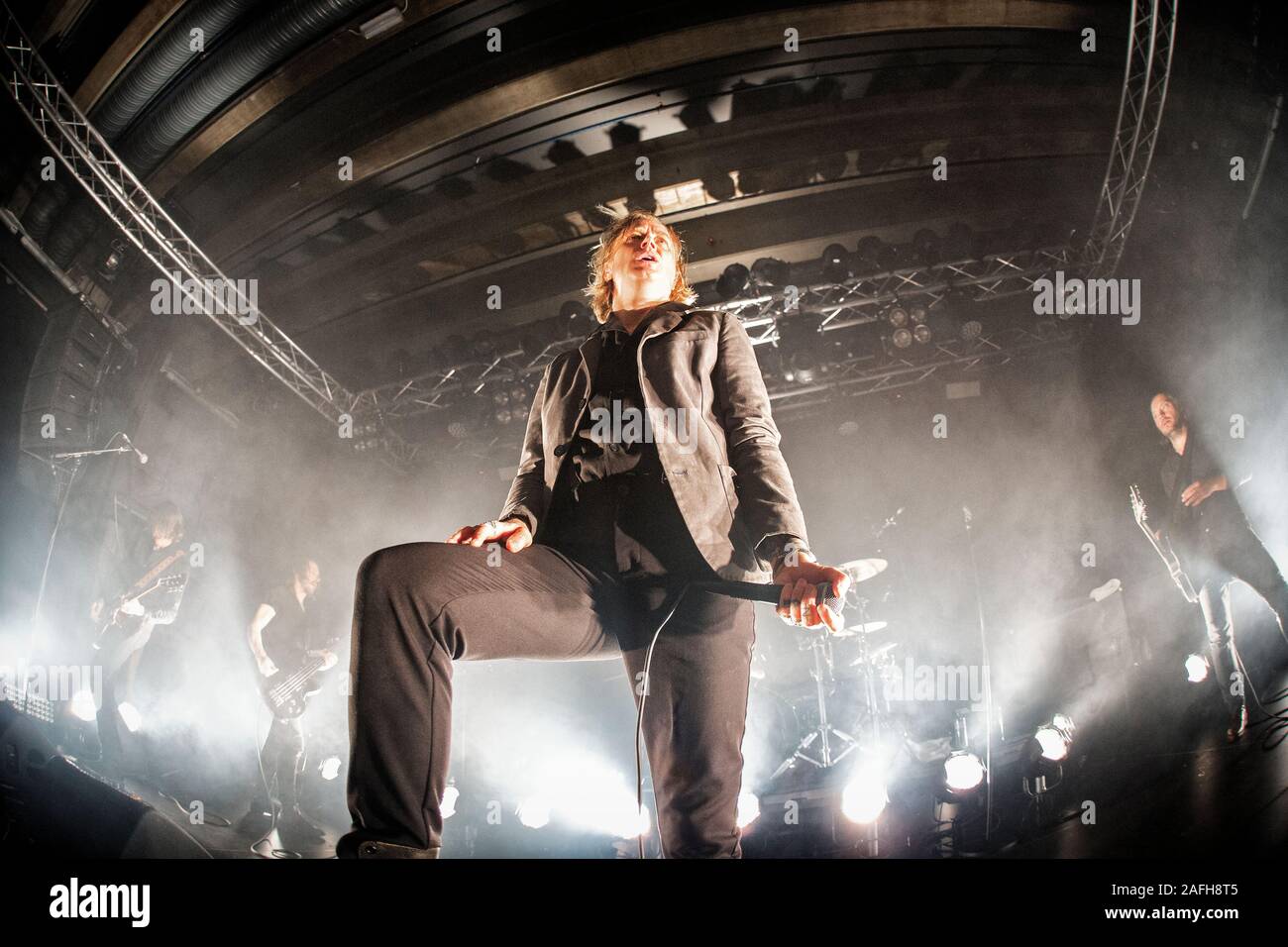 Oslo, Norwegen. 15 Dez, 2019. Die schwedische Hardcore Punk Band abgelehnt, führt ein Live Konzert bei Vulkan Arena in Oslo. Hier Sänger Dennis Lyxzen wird gesehen, live auf der Bühne. (Foto: Gonzales Foto/Terje Dokken/Alamy Live News). Stockfoto