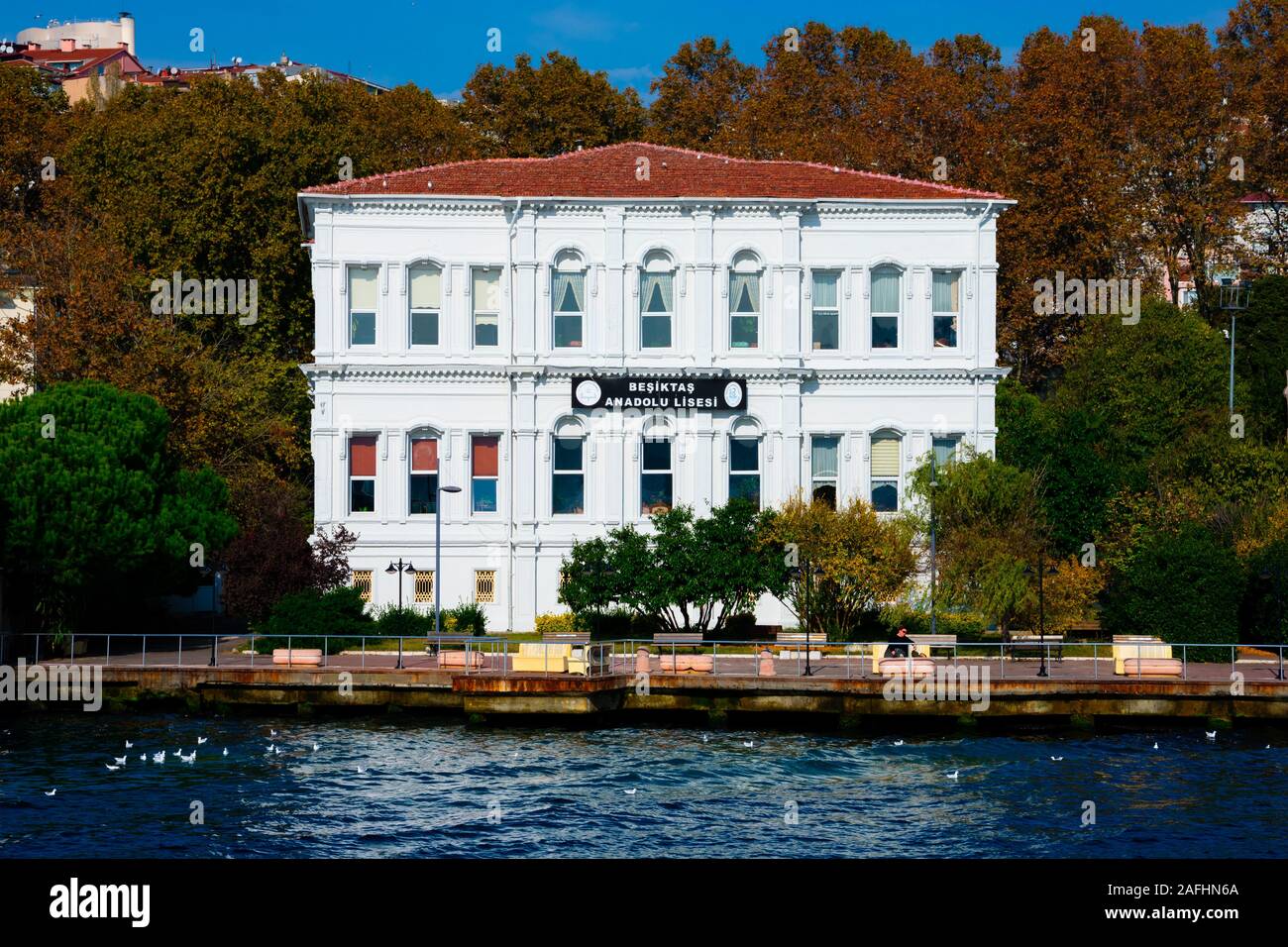 Istanbul, Türkei. November 21, 2019. Besiktas High School (Besiktas Anadolu Lisesi) Stockfoto