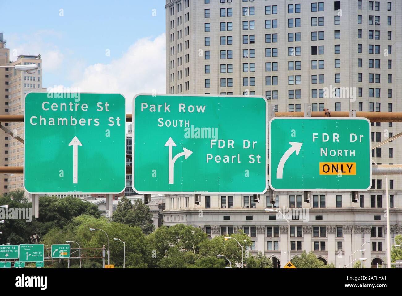 New York Richtung der Beschilderung nach Centre Street, Chambers Street und FDR Drive. Stockfoto