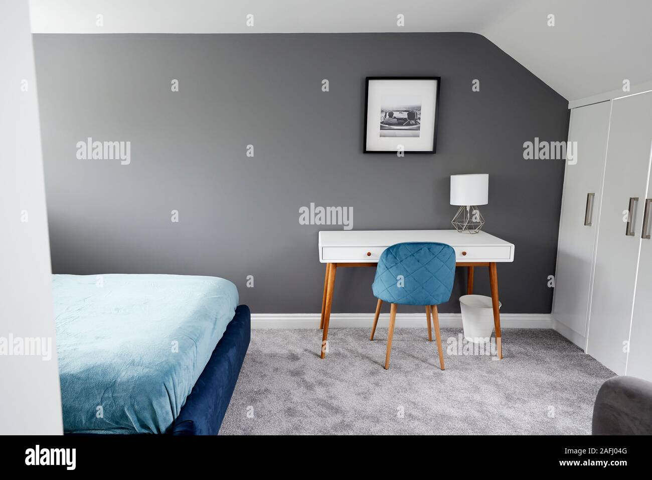 Interieur eines Hauses, dachbodenumwandlung Schlafzimmer Stockfoto