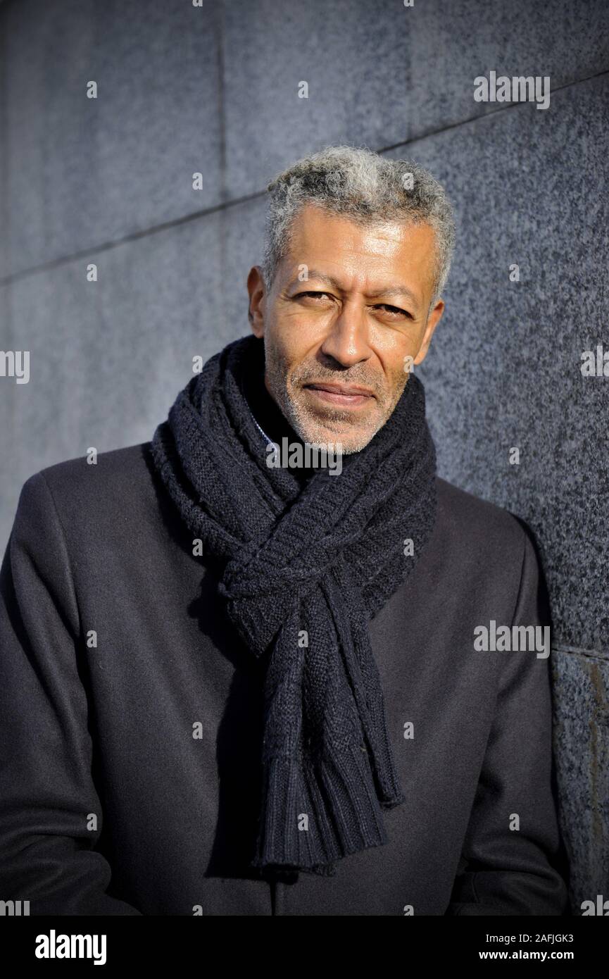 Französische TV-Journalistin Annette Barki. Er arbeitet auf den Nachrichten TV-Kanal BFMTV seit 2005. Paris, November 2016 Stockfoto