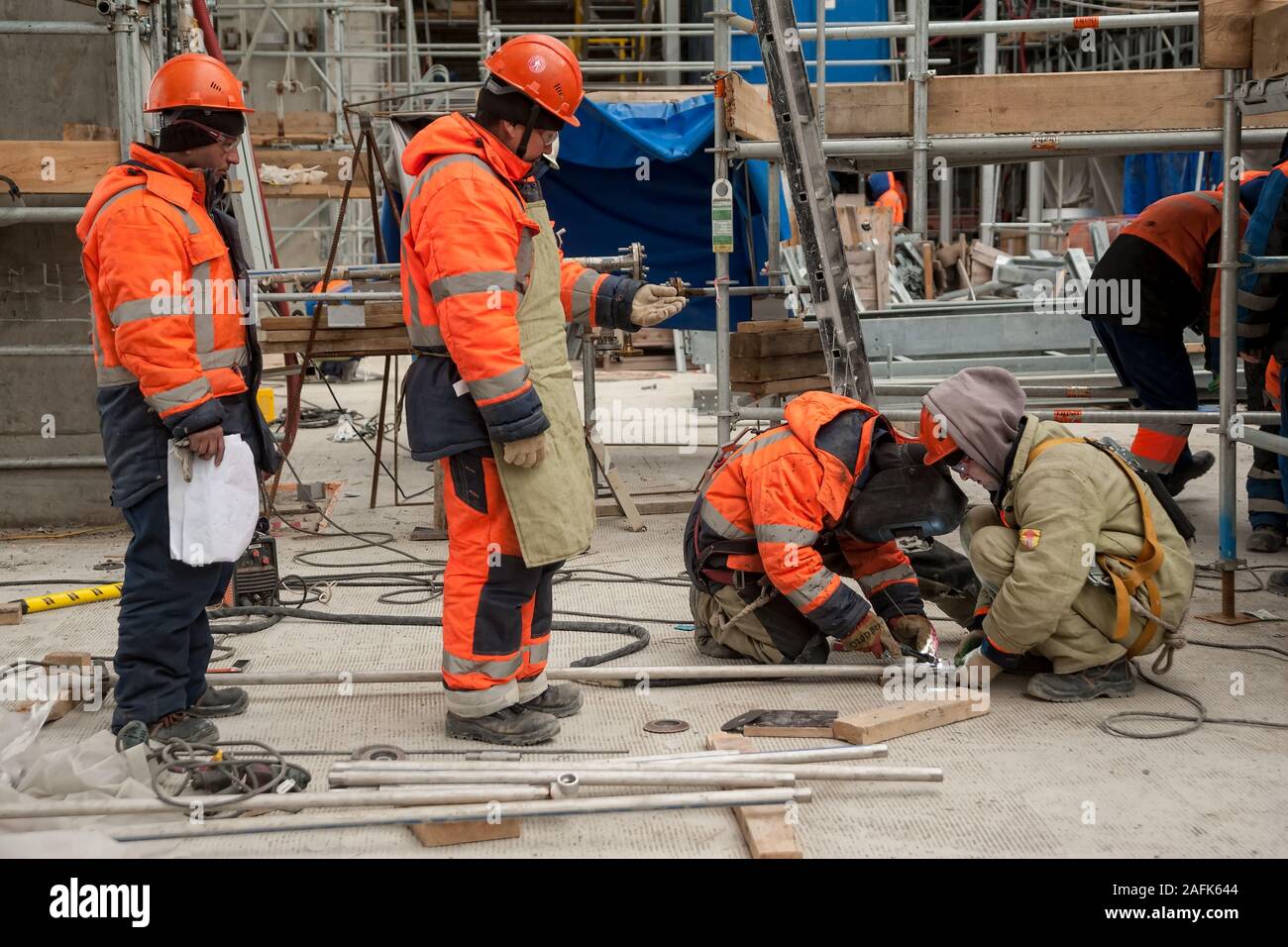 Industrielle Schweißer Schweißen gefertigt Bau Stockfoto