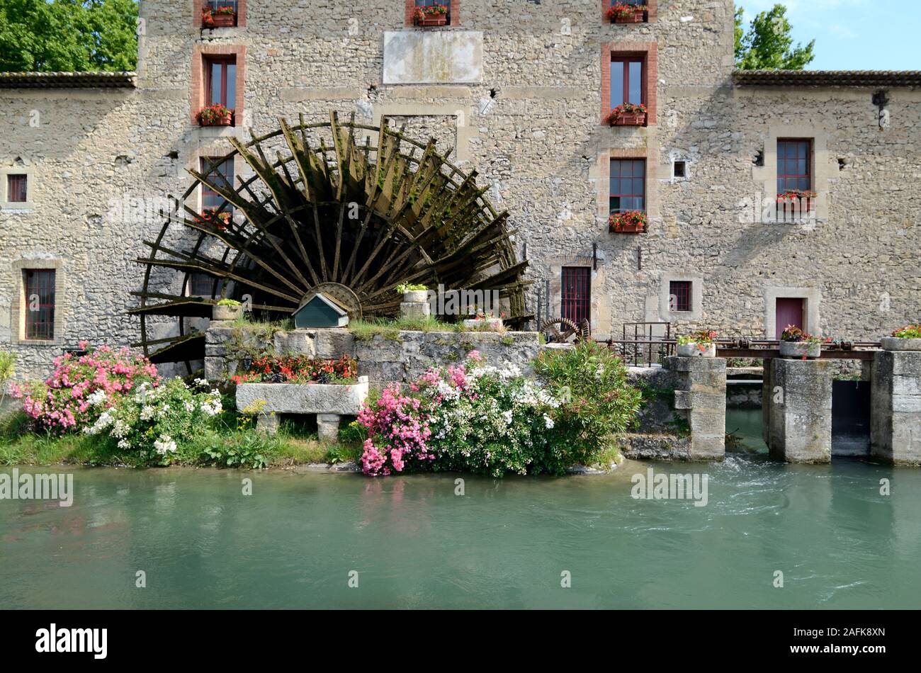 Historische c 19 Wasser Rad oder Waterwheel & Wassermühle oder Mühle Haus Aix-en-Provence Vaucluse Provence Frankreich Stockfoto