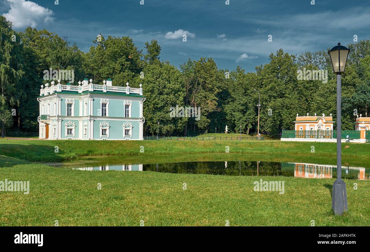 Moskau, Russland, italienischen Haus in der ehemaligen Anwesen des Grafen Sheremetev Kusovo, 1755 erbaut, ein Wahrzeichen Stockfoto