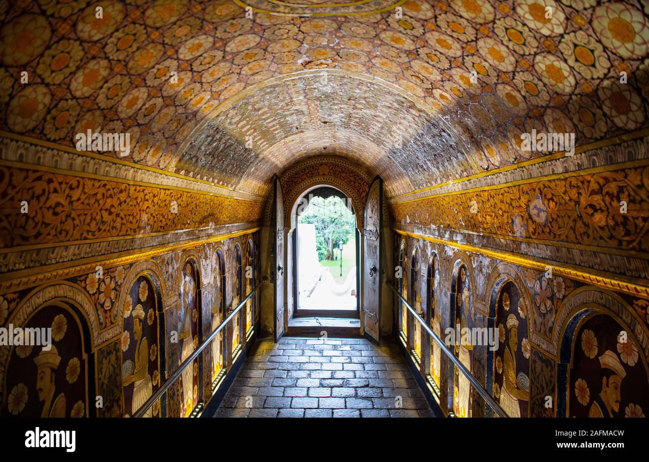 Arch an der Tempel des Heiligen Zahnes Relikt in Kandy/Sri Lanka Stockfoto