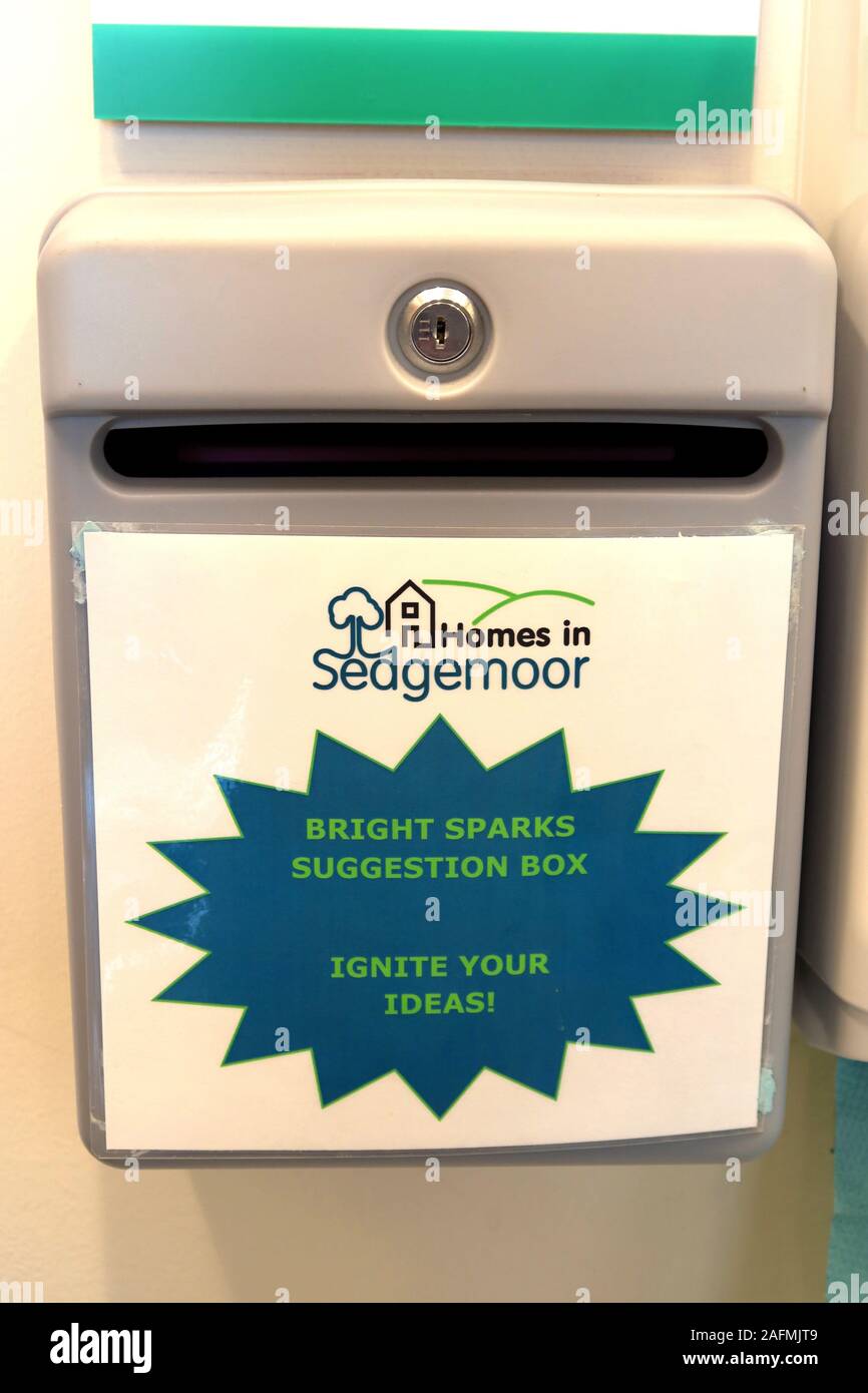 Häuser in Sedgemoor, Bright Sparks, Vorschlagsbox, zünden Sie Ihre Ideen, Bridgwater, Somerset, England, Großbritannien, TA6 Stockfoto