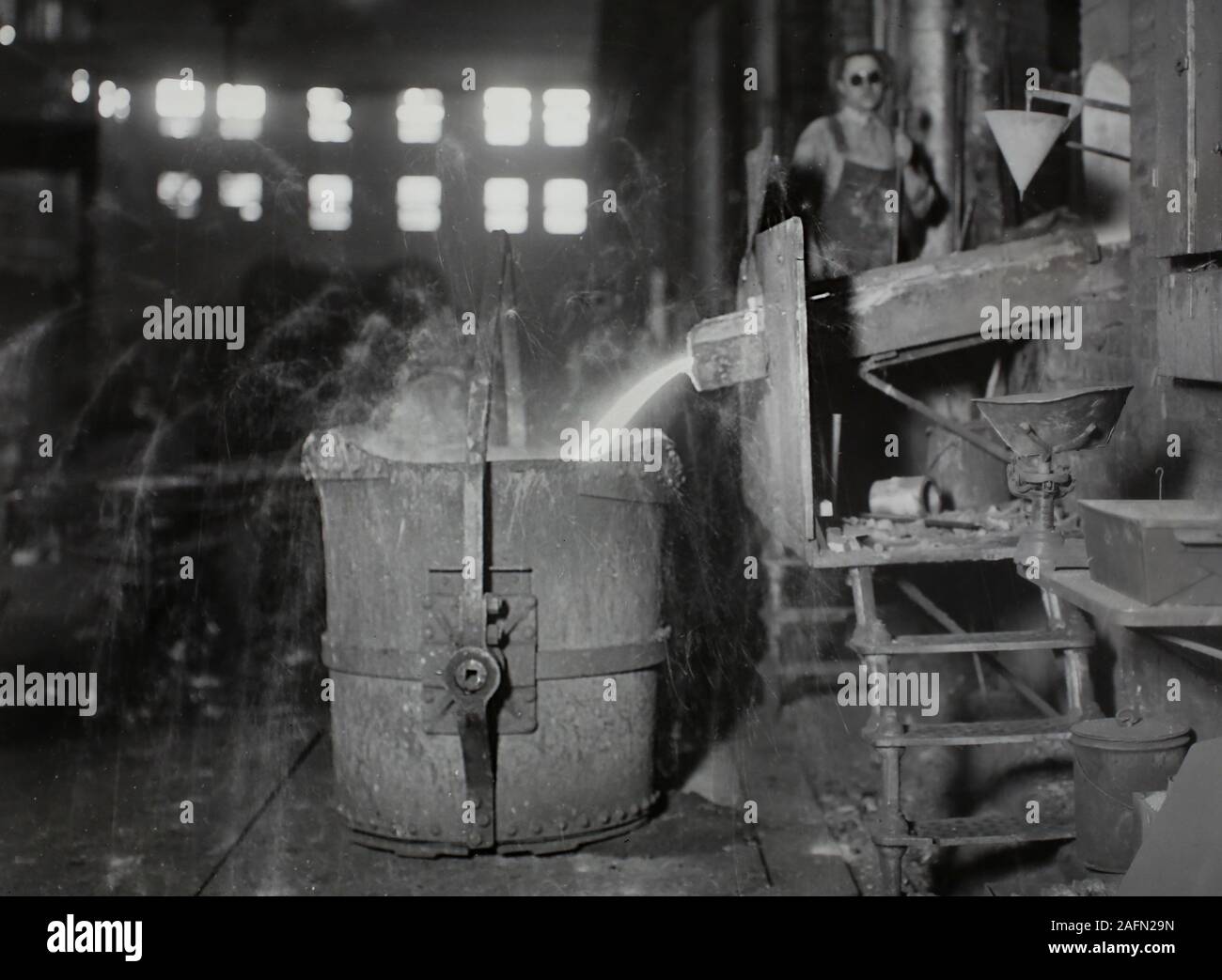 Die Arbeitnehmer sind auf der Allis Chalmers Fabrik in Milwaukee, Wisconsin gezeigt, Ca. 1930. Stockfoto