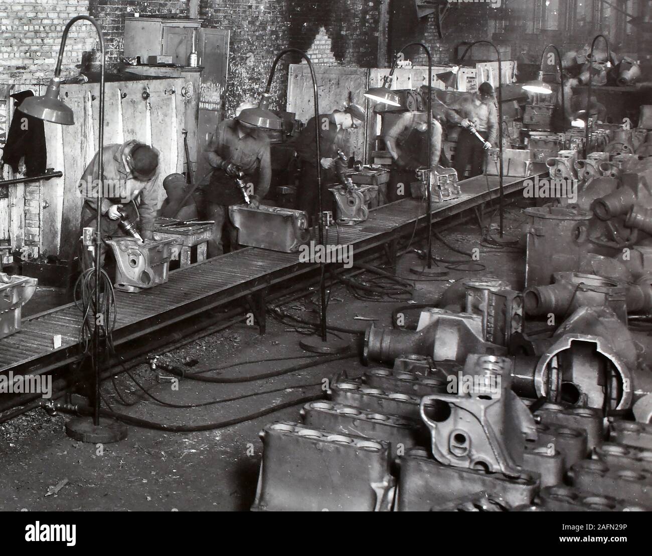 Die Arbeitnehmer sind auf der Allis Chalmers Fabrik in Milwaukee, Wisconsin gezeigt, Ca. 1930. Stockfoto