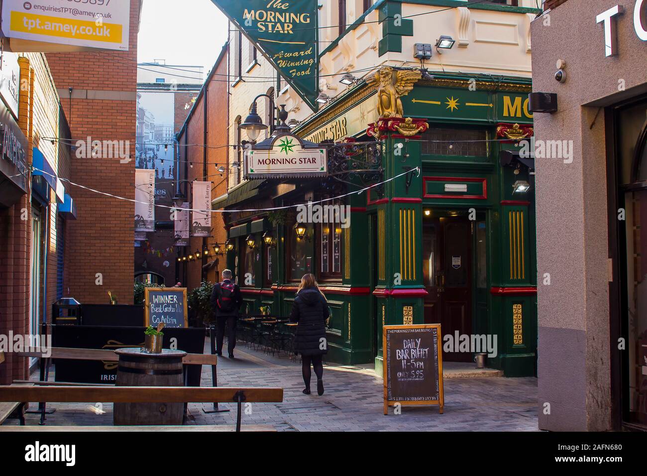 16. Oktober 2019 den Eingang des Morning Star Pub in Pottingers Eingang Belfast Nordirland. Eine Der oldst "Irische" Pubs in Belfast City Ce Stockfoto