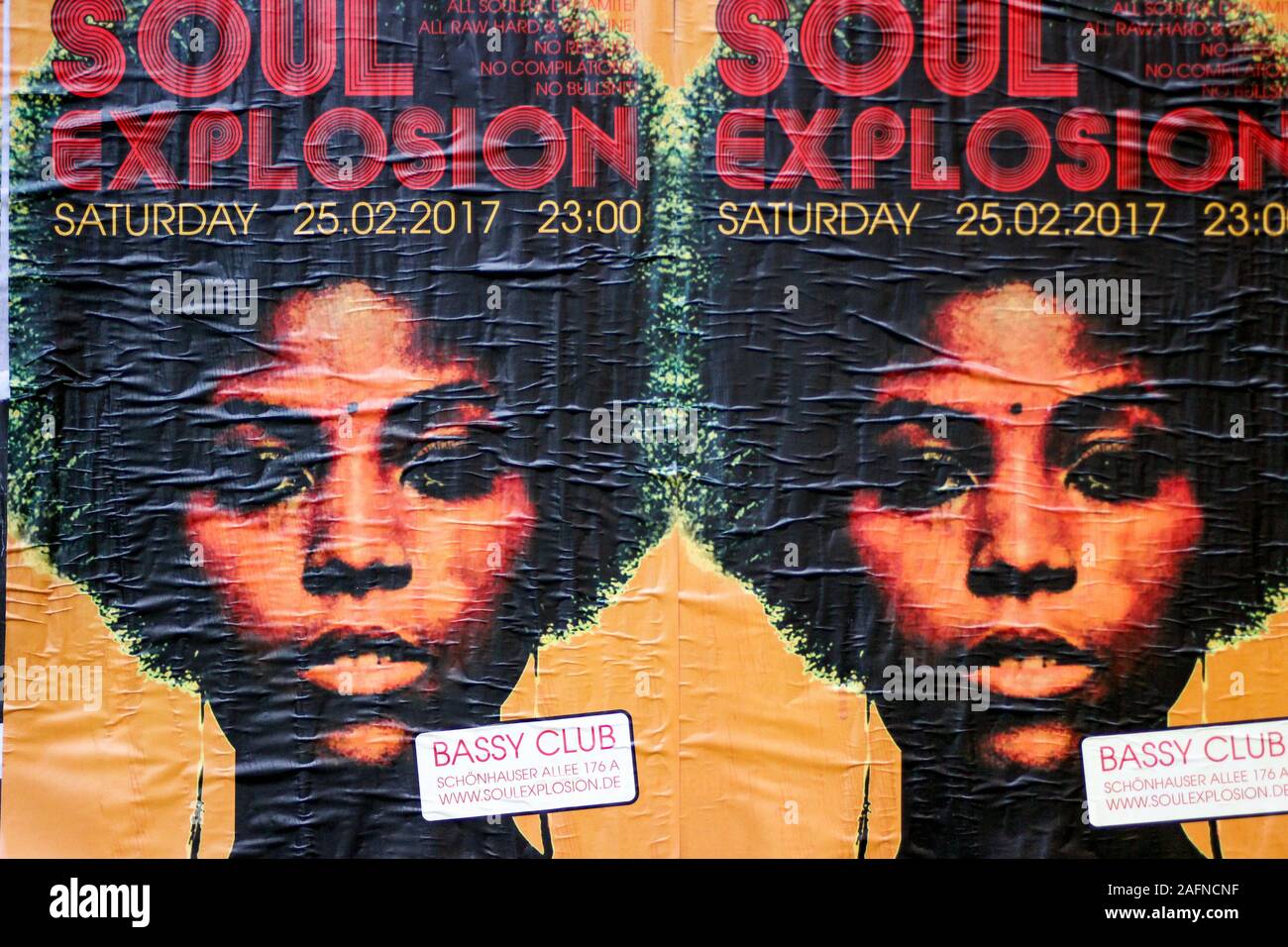 Soul Explosion. Club Werbung wheatpaste Plakate in Berlin, Deutschland. Stockfoto