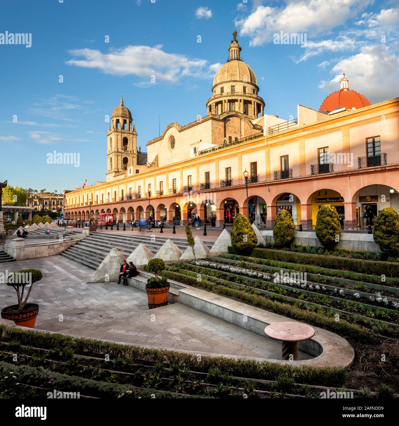 Downtown Plaza und der Kathedrale von Toluca, Mexiko. Stockfoto