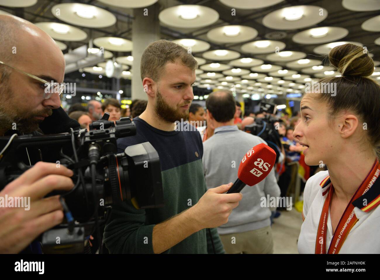 Madrid, Spanien. 16 Dez, 2019. Bei der Ankunft der spanischen Handballer, nach Erhalt einer Silbermedaille an der Weltmeisterschaft, Madrid Dezember 16, 2019 Credit: CORDON PRESSE/Alamy leben Nachrichten Stockfoto