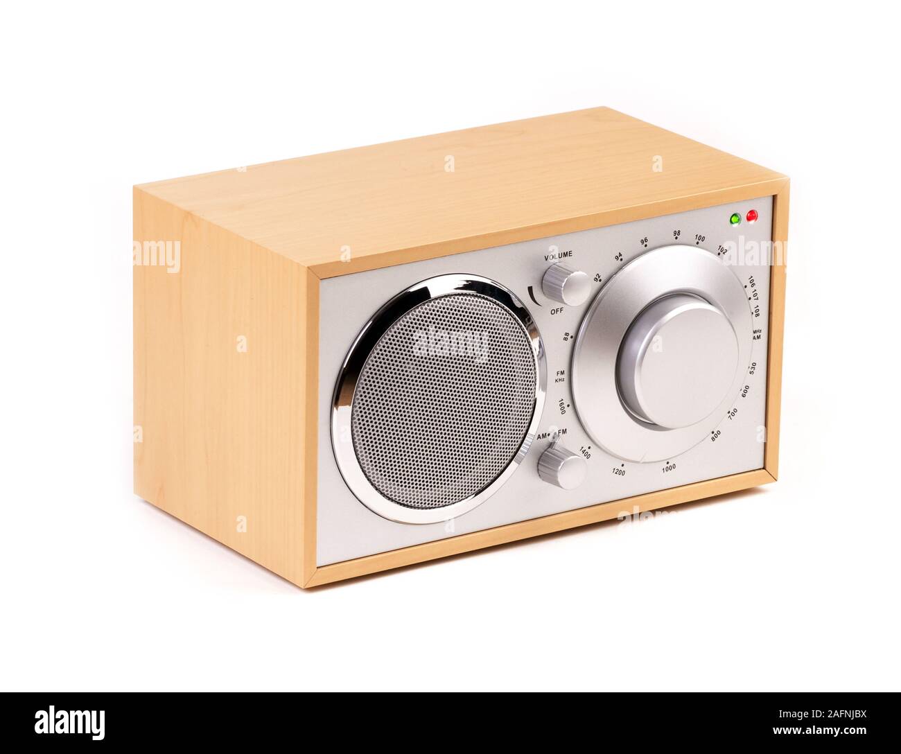 Transistorradio, das Mittelwellen- und UKW-Übertragungen empfängt Stockfoto