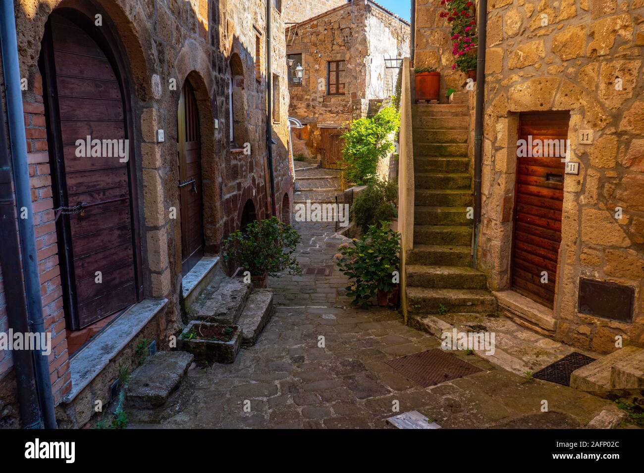 Straßen der kleinen Stadt Sorano in der Toskana, Italien Stockfoto