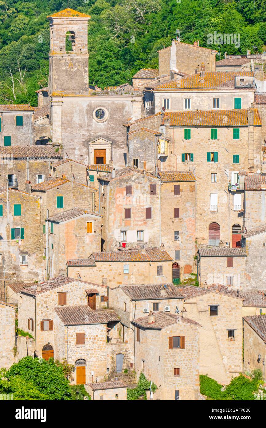 Gebäude der kleinen Stadt Sorano in der Toskana, Italien Stockfoto
