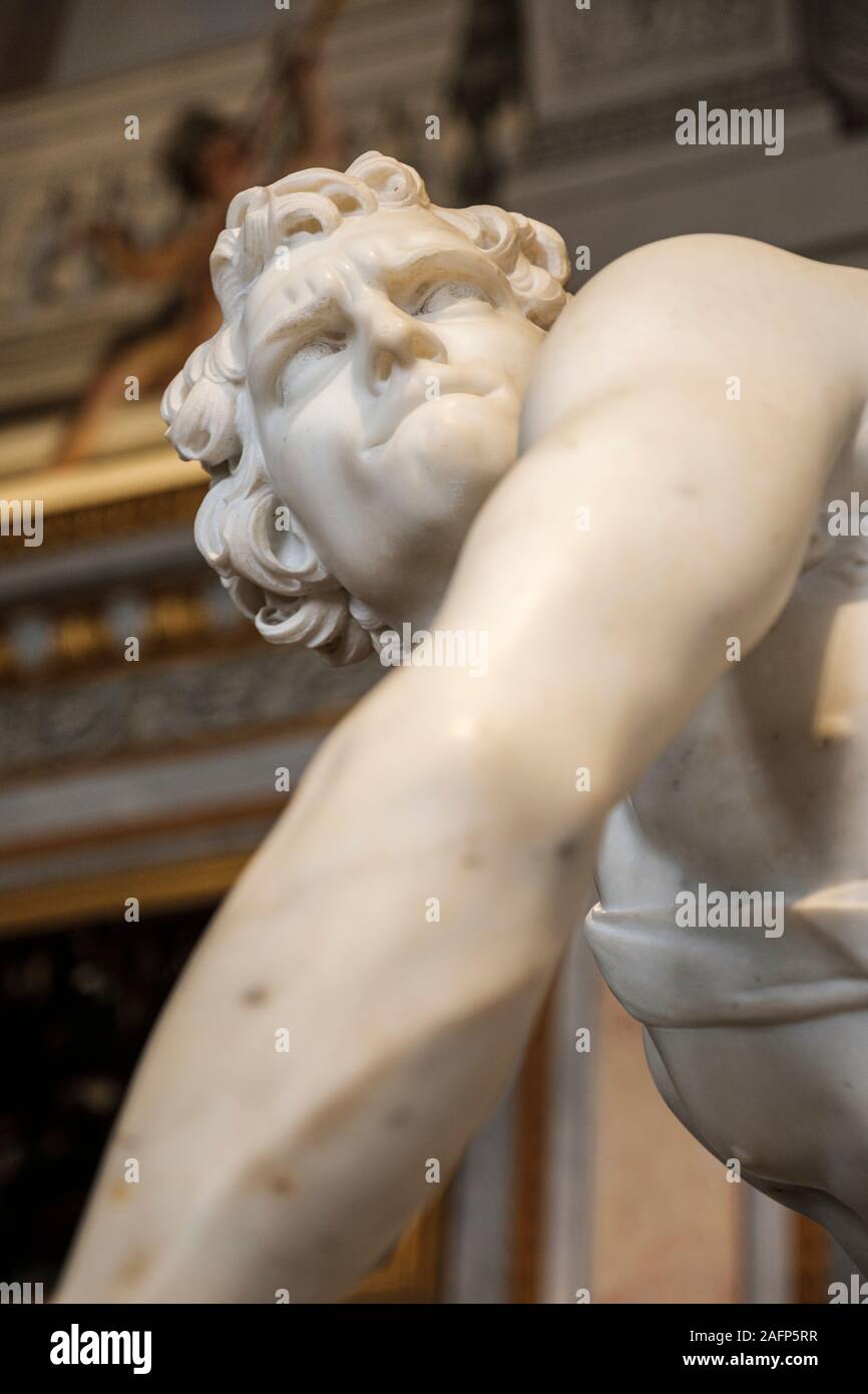 Bernini-Statue, italienische Kunst, Detail der Skulptur von David, Gian Lorenzo Bernini Skulpturen, Galleria Borghese Museum, Villa Borghese, Rom, Italien Stockfoto
