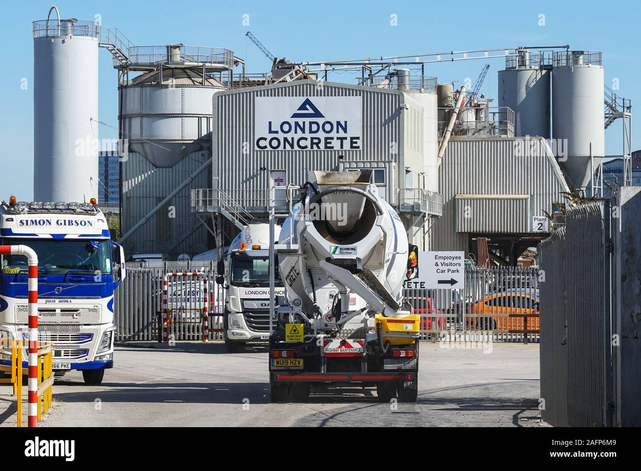 Betonmischer bei London Concrete, Betonlieferant in London, England, Vereinigtes Königreich, UK Stockfoto