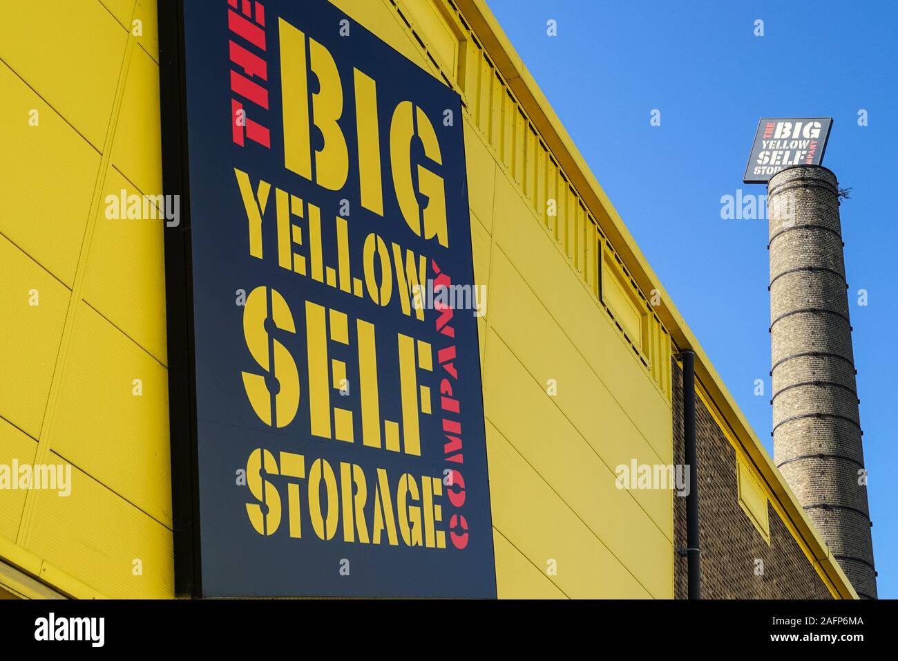 Big Yellow Self Storage Unit, London England Vereinigtes Königreich Großbritannien Stockfoto