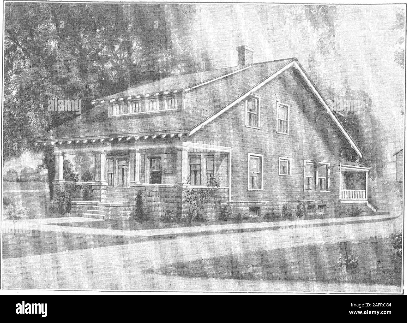 . Einen Plan Buch von Harris Wohnungen. HARRIS BROTHERS COMPANY, 35th und Bügeleisen Straßen, CHICAGO, Illinois Seite 45. Harris Home Nr. L -1523 der Größe 32 m x 28 ft. 7 Roomsand Bad hier ist ein Bungalow, mit einer warmen welcomein jeden Abschnitt des Landes eingegangen ist. Obwohl unsere Architekten vor allem designedit mit Sorgfalt und Aufmerksamkeit für jede Anforderung für die Farm, Stadt und suburbanhome Bauherren wird es schwer einen generell zufriedenstellend Plan zu finden. Das ist einer dieser sauberen Schnitt Wohnungen, die in jeder Hinsicht ist. Dieäußeren Detail, herrliche Proportionen, Größe und Arrang Stockfoto