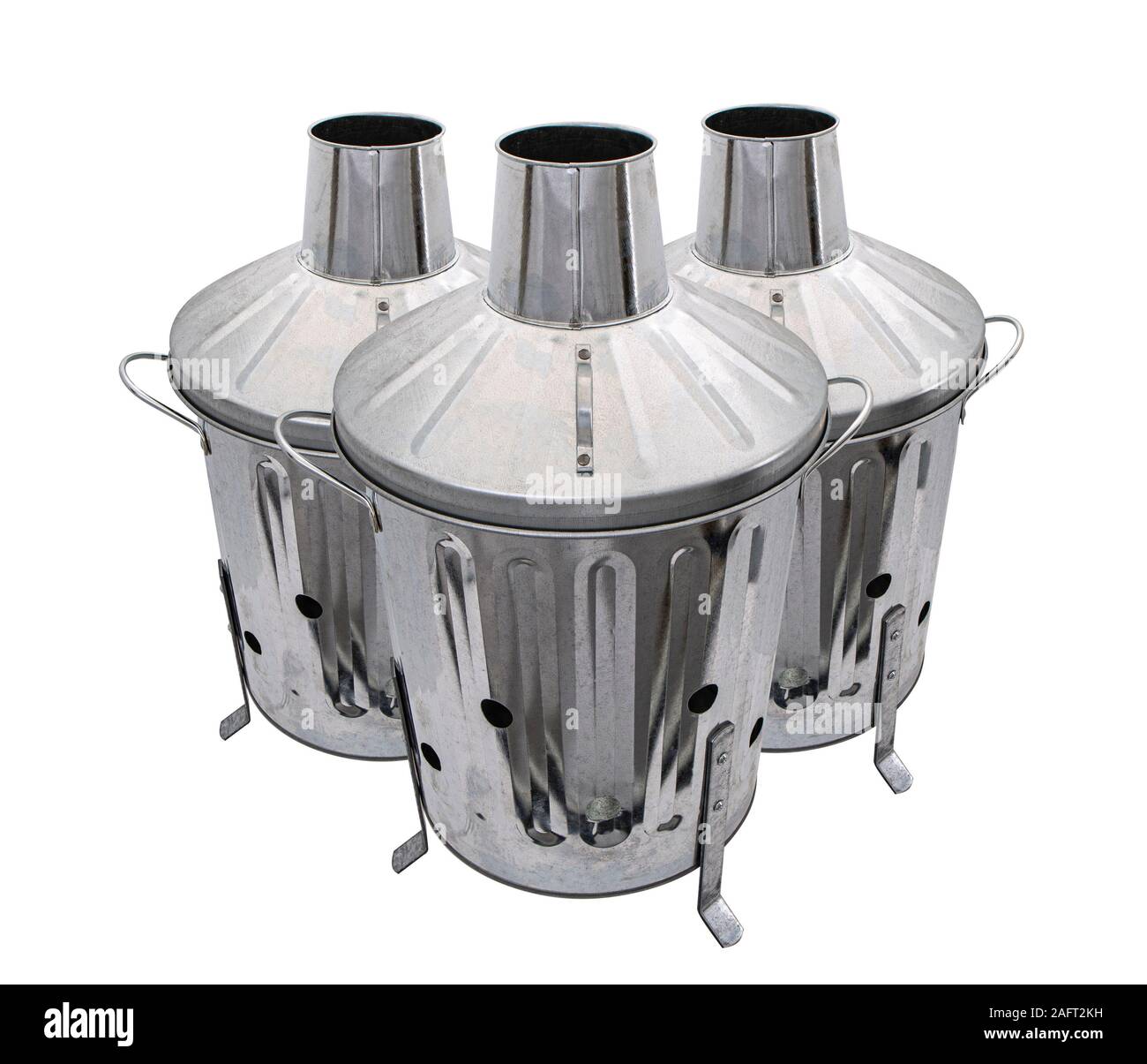 Drei verzinkte Garten Verbrennungsanlage Fächer auf weißem Hintergrund Stockfoto