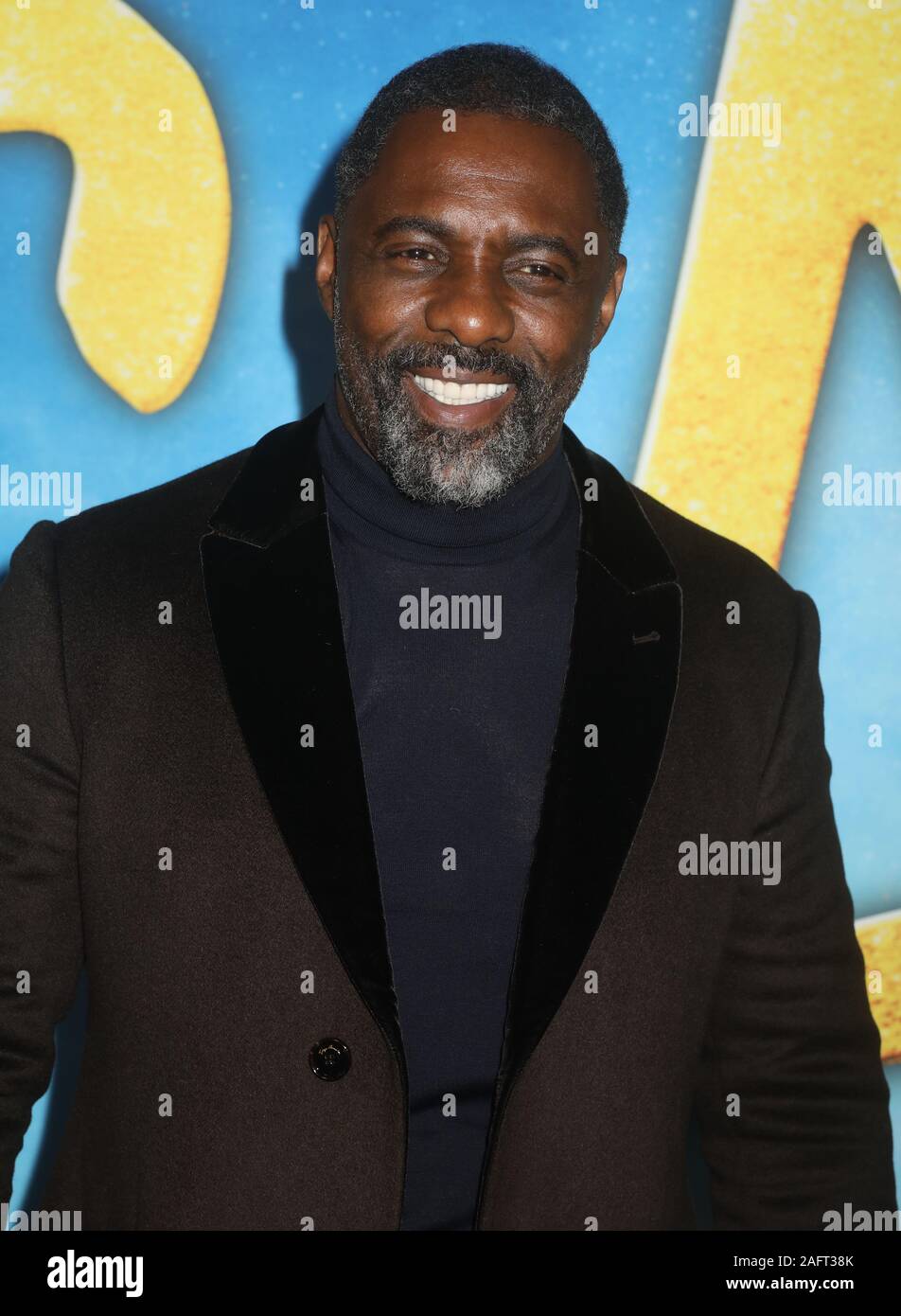 Dezember 16, 2019, New York City, New York, USA: Schauspieler Idris Elba die Weltpremiere von "Cats" in der Alice Tully Hall statt. (Bild: © Nancy Kaszerman/ZUMA Draht) Stockfoto