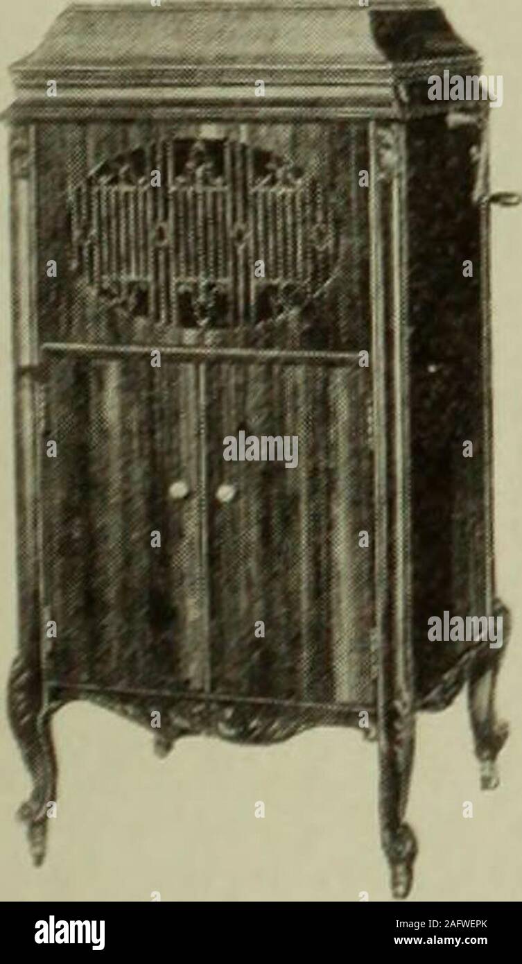 . Die Saturday Evening Post. Braunschweig nicht weniger als ein Superior Phonographen während der Brunswick Phonographen haswon sein großes Prestige wegen seiner manyadvancements bieten tun könnte, es hat ebenso seinen Platz - Ursache für das Vertrauen der Menschen in theHouse von Brunswick, ein Interesse für nearlya Jahrhundert in der amerikanischen Industrie bekannt werden gewonnen. Für eine solche Sorge, mit seinem Erbe der Experi-ence, zu produzieren, eine gewöhnliche Phonographen wasunthinkable! In der Methode Braunschweig von Reproductionare enthalten einige der bahnbrechenden Verbesserungen, dass frisches ap gewonnen haben - plause Für phonographischen Musik. Diese Methode hat Br Stockfoto